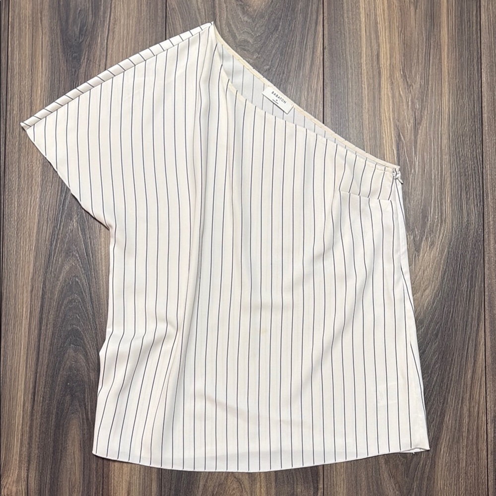 Babaton Mayer cream/black top M